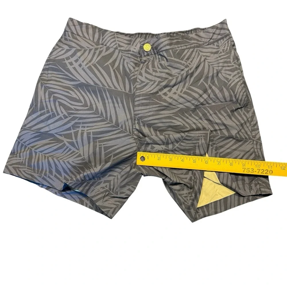Peter Millar Crown Crafted Men's Navy Swim‎ Suit In Medium With Floral Design